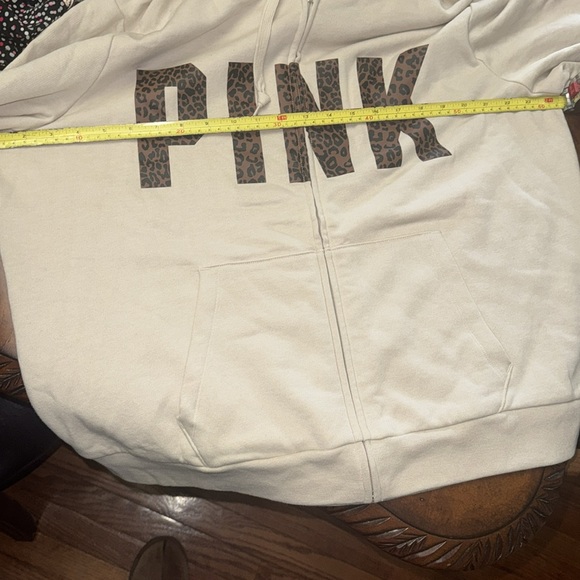 PINK Victoria's Secret Cream Crew Neck Sweater - Picture 5 of 7